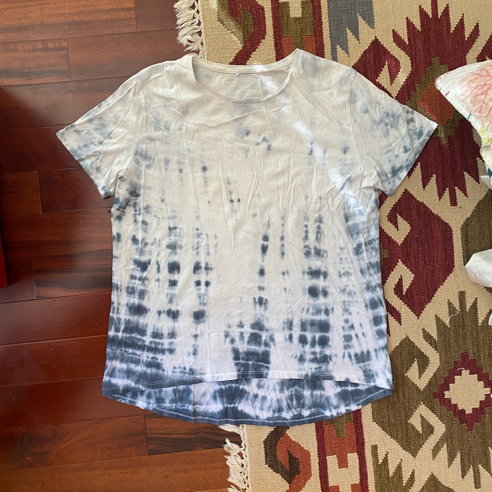Super soft custom tie-dyed T-shirt